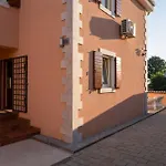 Casa Vivo By Briskva * Labinci